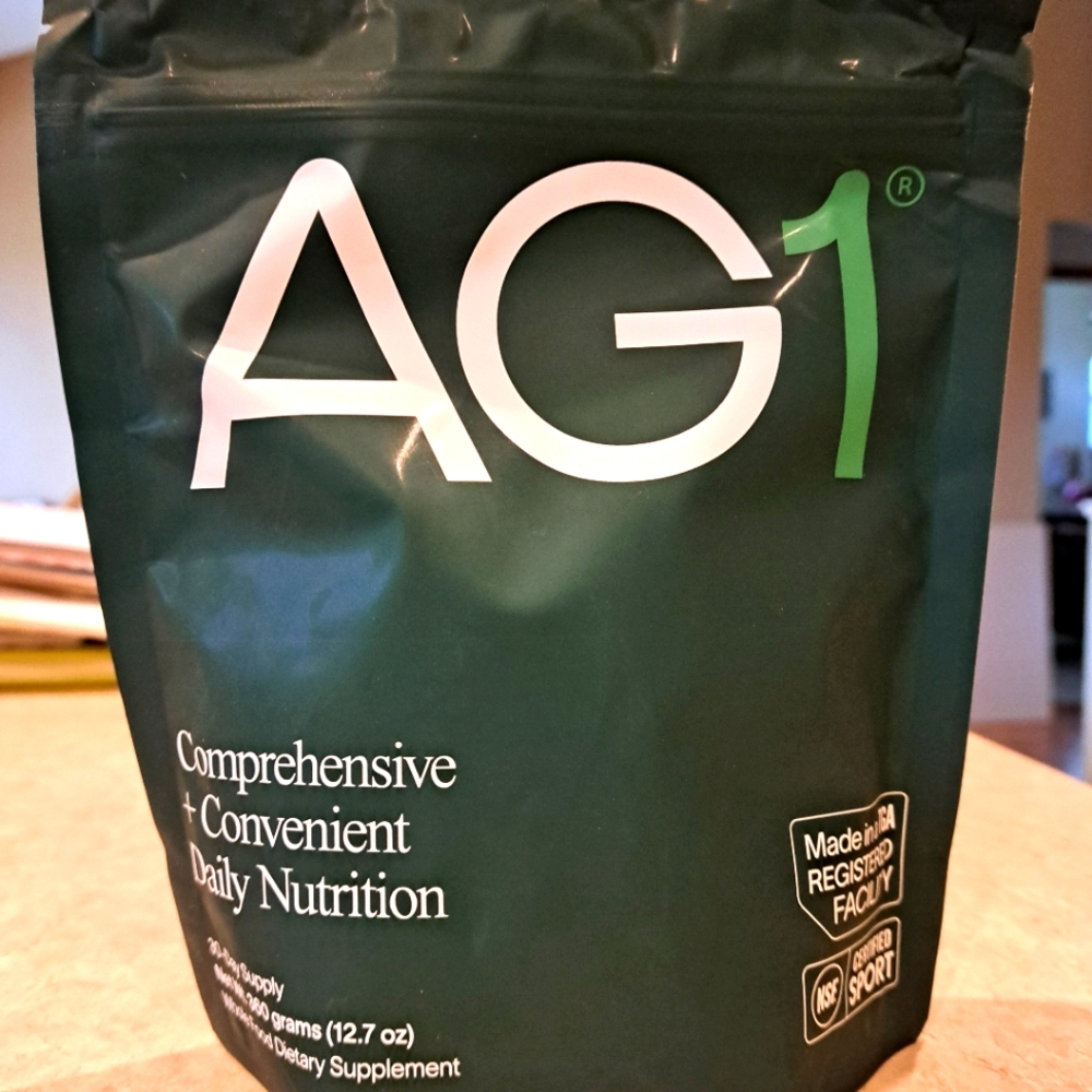 AG1 Athletic Greens Daily Nutrition Powder Pouch New and Sealed